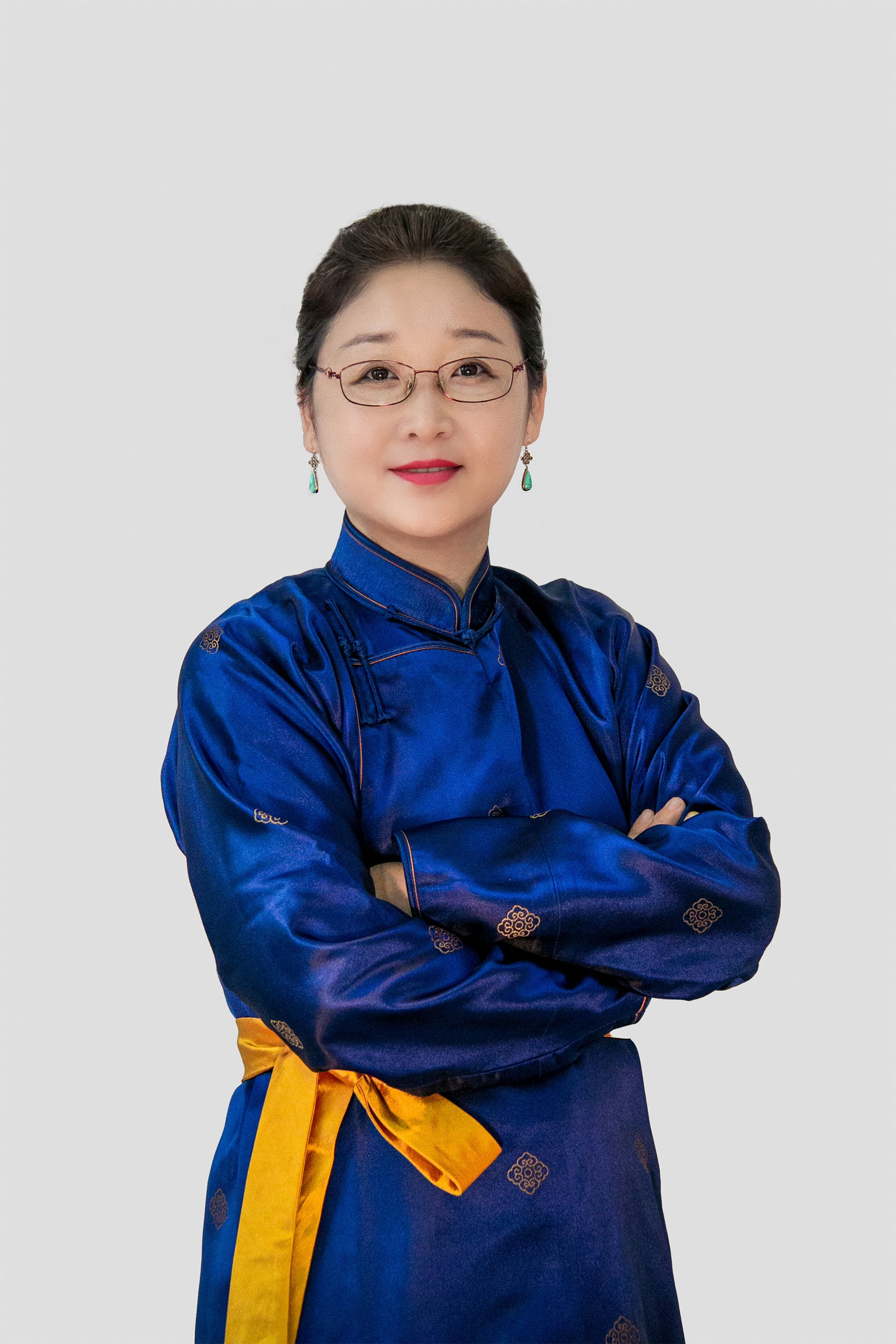 于鹰个人简介